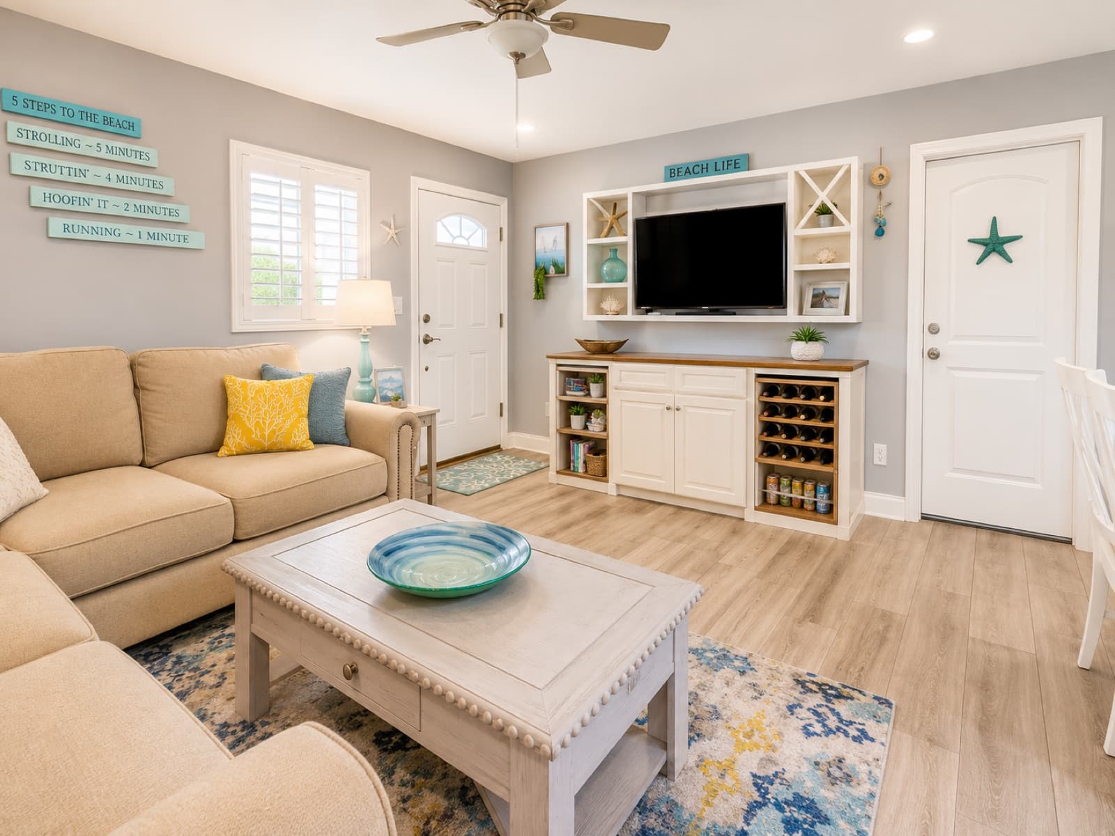 The Sandpiper Cottage living room, New Smyrna Beach