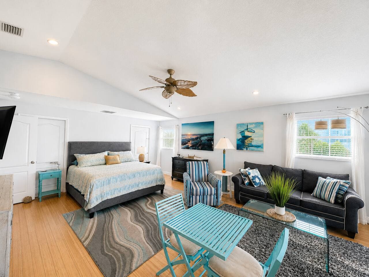 LaLa's Beach House