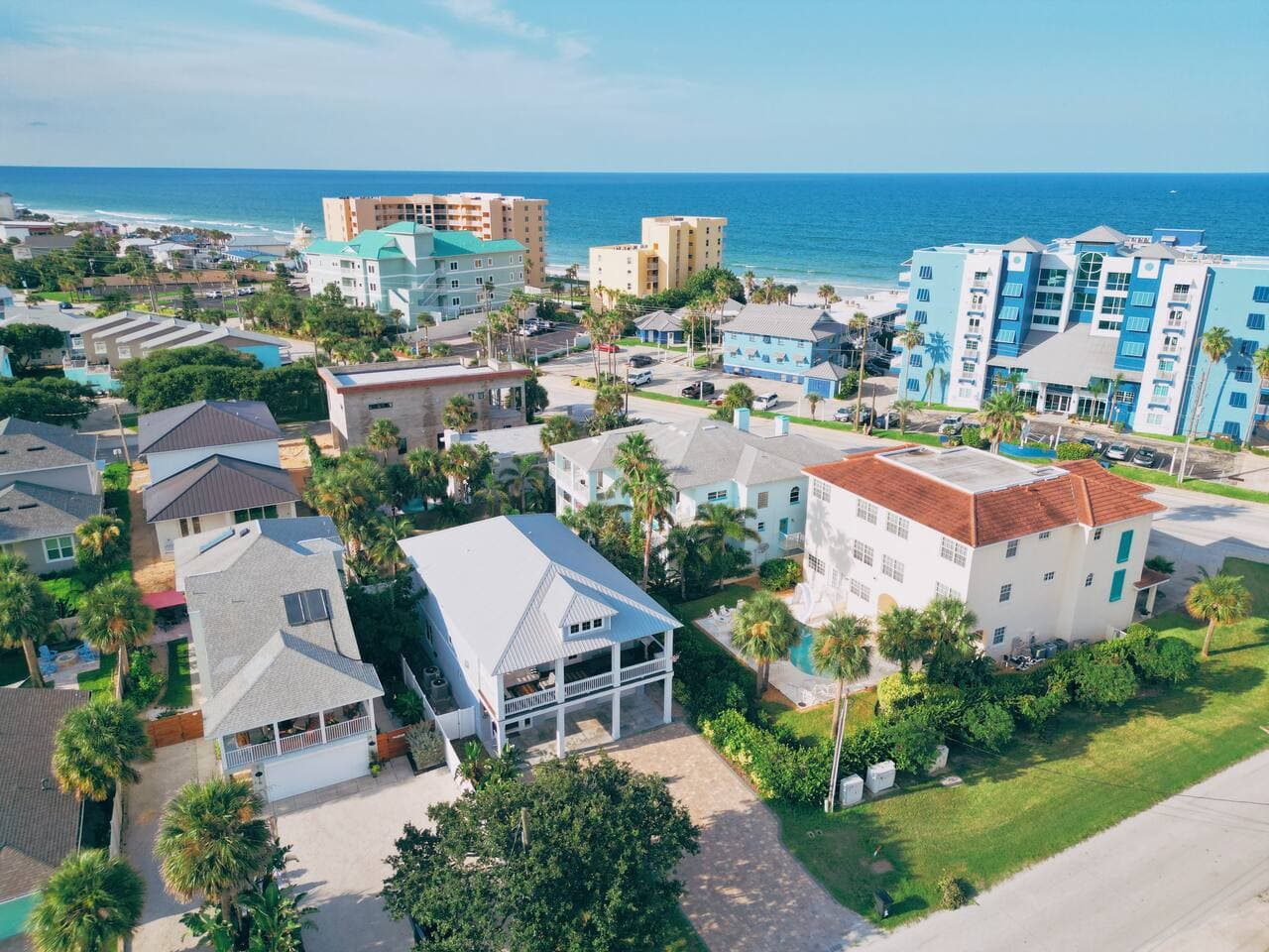 LaLa's Beach Escape, Pet Friendly, Sleeps 8 NSB