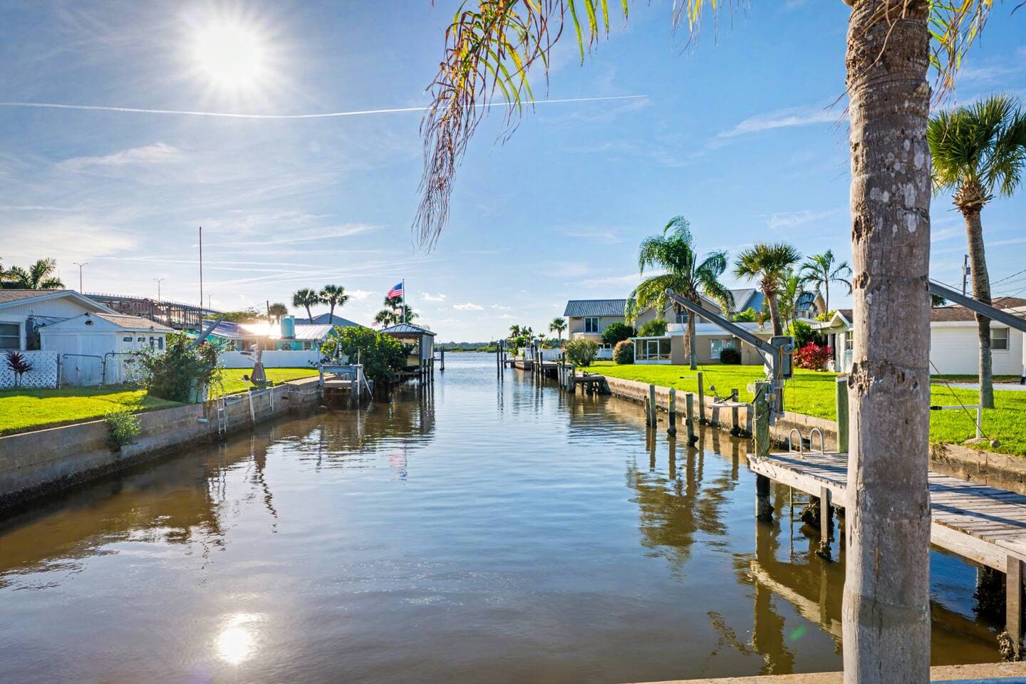 Coral Way Getaway, 3BR Home Walk to Beach