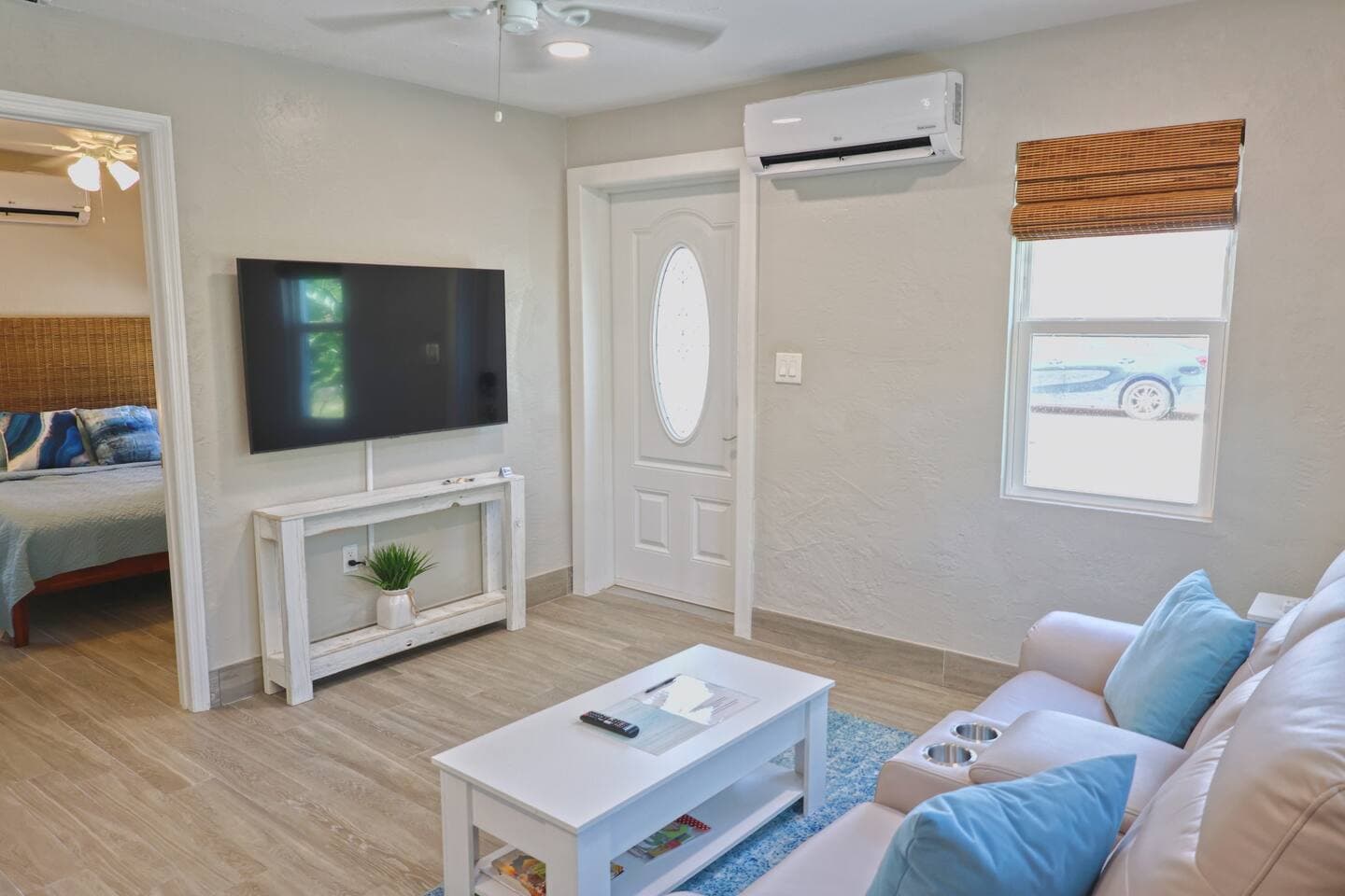 Paradise Bungalow, Walk To Beach, Flagler and more