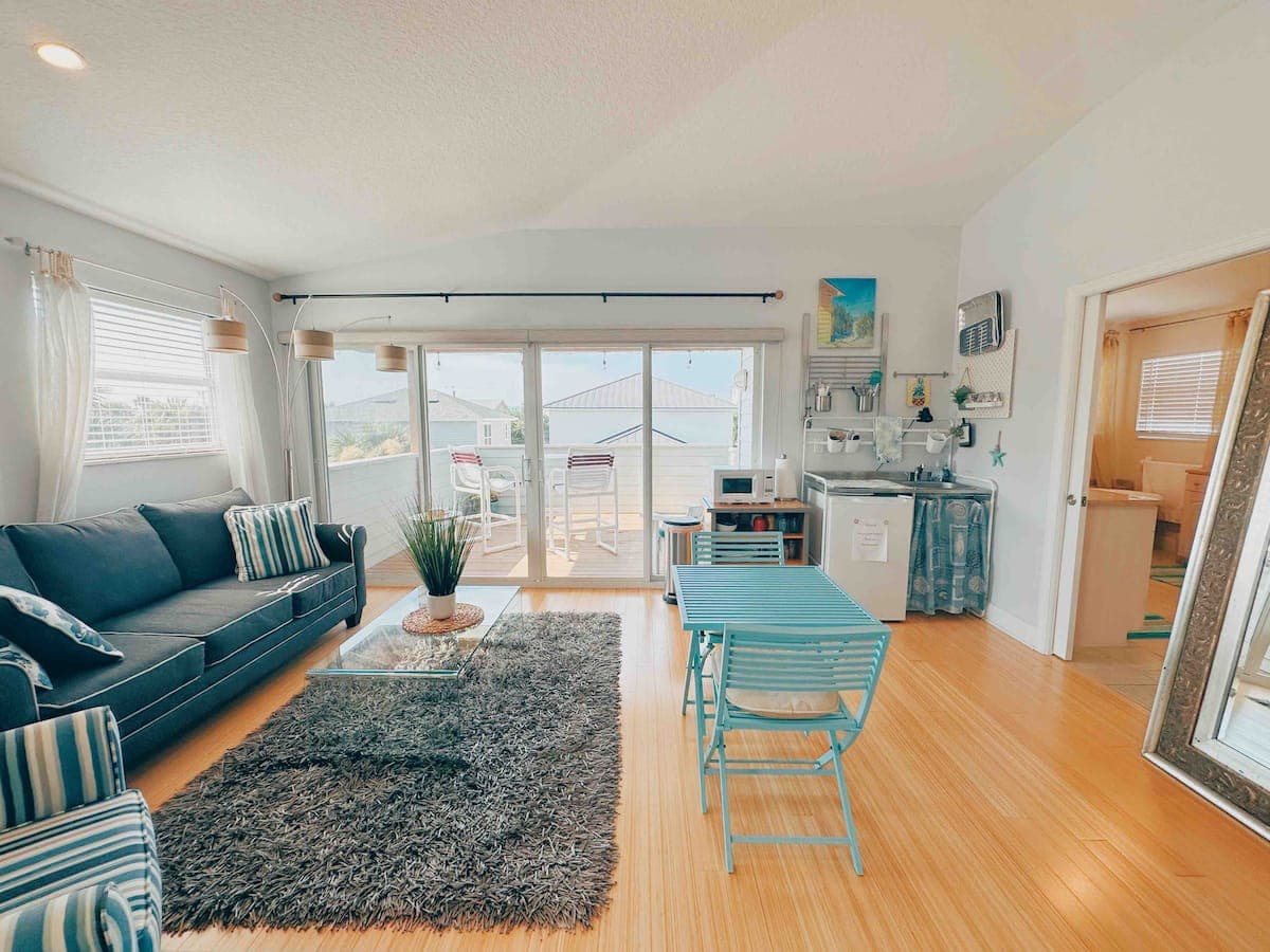LaLa's Beach House